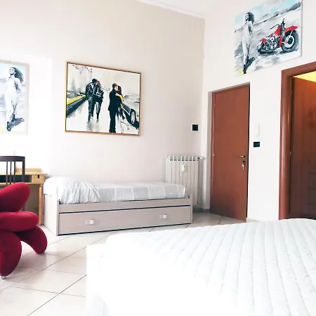 Station Bed & Breakfast 2*