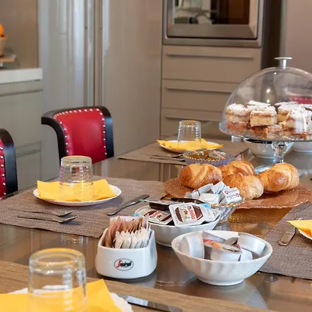 Bed & Breakfast Station 2*