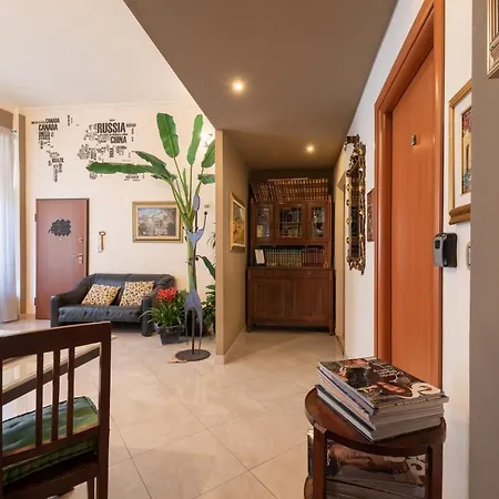 Station Bed & Breakfast 2*